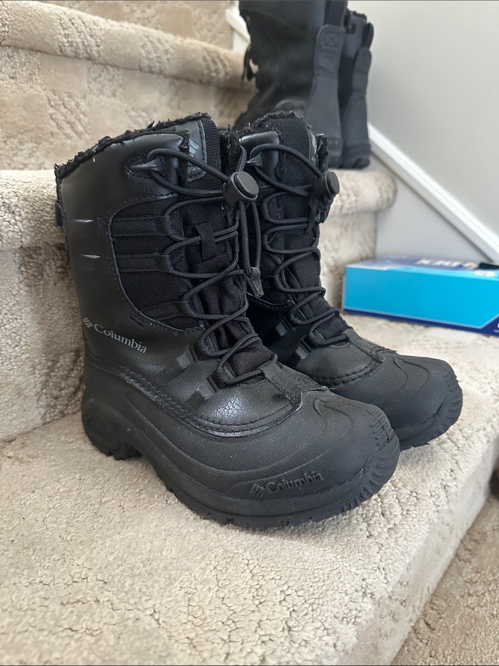 Columbia Kids Black Insulated Snow Boots with Bungee Lace